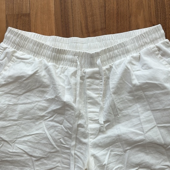 White wide leg, cargo pants - Picture 2 of 3